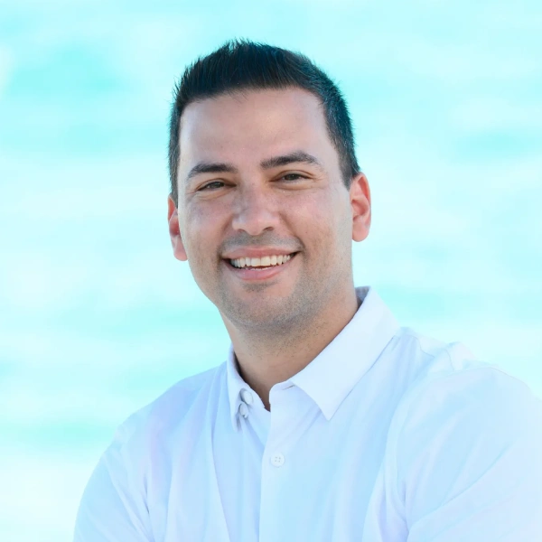 Dr. Daryl Gioffre